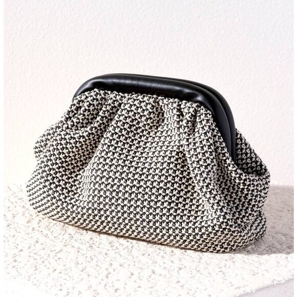 Shiraleah Handbags - Shiraleah Sonya Woven Raffia Clutch Black Frame Bag NWT
